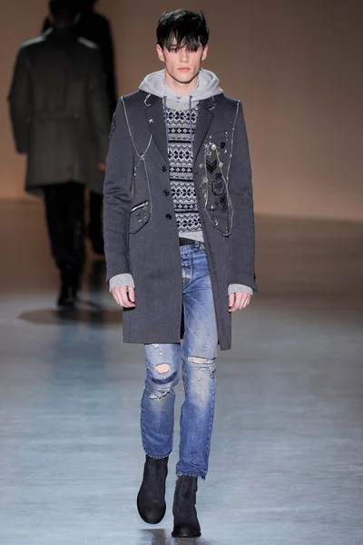 Look 9